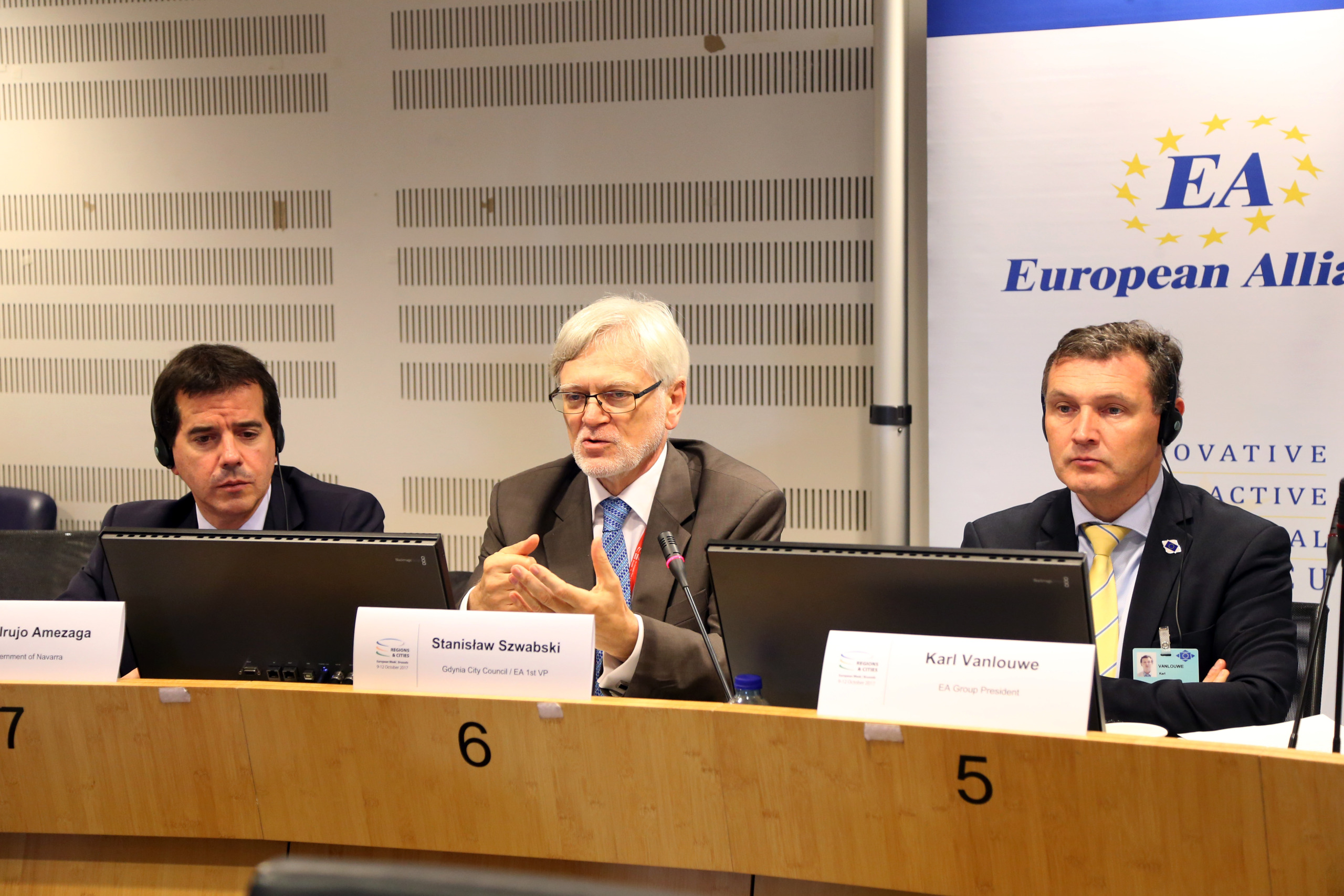 10A8 –  Strengthening the role of nations and regions in economi